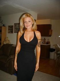 Perfect natural tits of